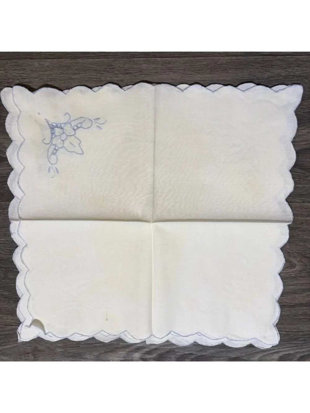 Set 6 Vintage White Linen Napkins Scalloped Blue Embroidered Floral Cottagecore